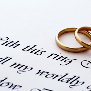 http://www.dreamstime.com/stock-images-wedding-rings-vow-image13976754 blogimage