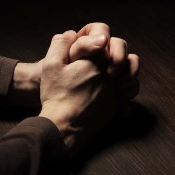 Image of praying hands blogimage